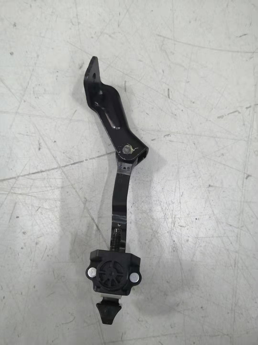 Front Door Check Strap for Tesla Model 3 1089507-00-D, 1110298-00-D - Tesla part photo (1110298-00-D)