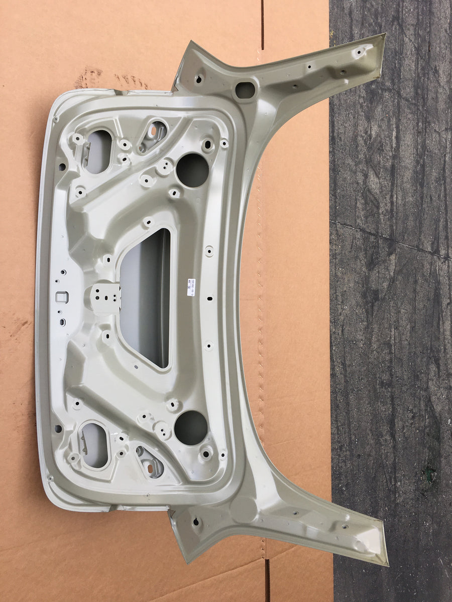 Trunk Assembly Powered for Tesla Model 3 1601460-E0-A - Tesla part photo (1601460-E0-A)