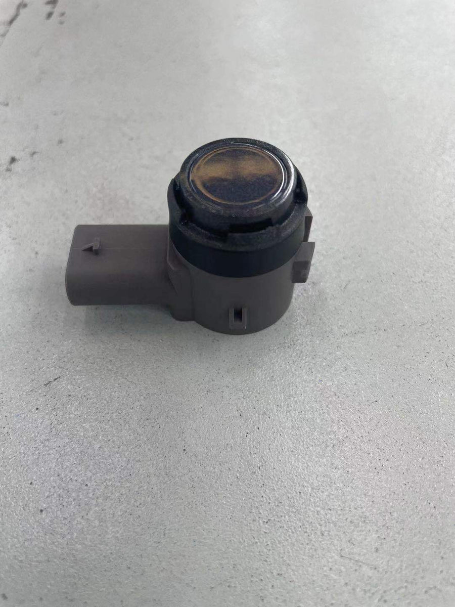 Sensor Bumper for Tesla Model 3 1741484-08-A - Tesla part photo (1741484-08-A)