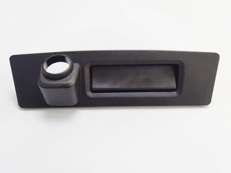 Handle Sub Assembly 1761510-00-B - Tesla part photo - 1761510-00-B / Original