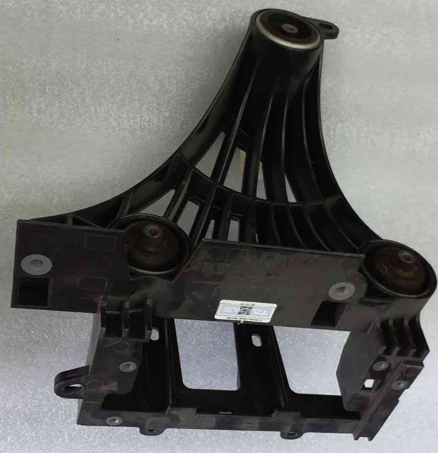 AC Compressor Bracket Assembly for Tesla Model 3 & Model Y 1673627-00-D - Original