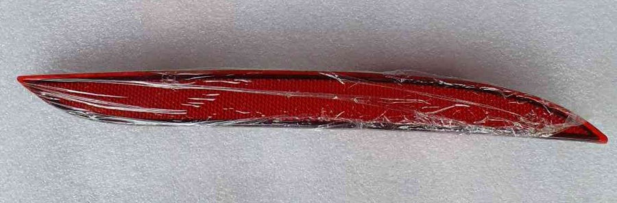 Rear Bumper Reflector for Tesla Model S 1563723-00-C, 1563724-00-C (Left)