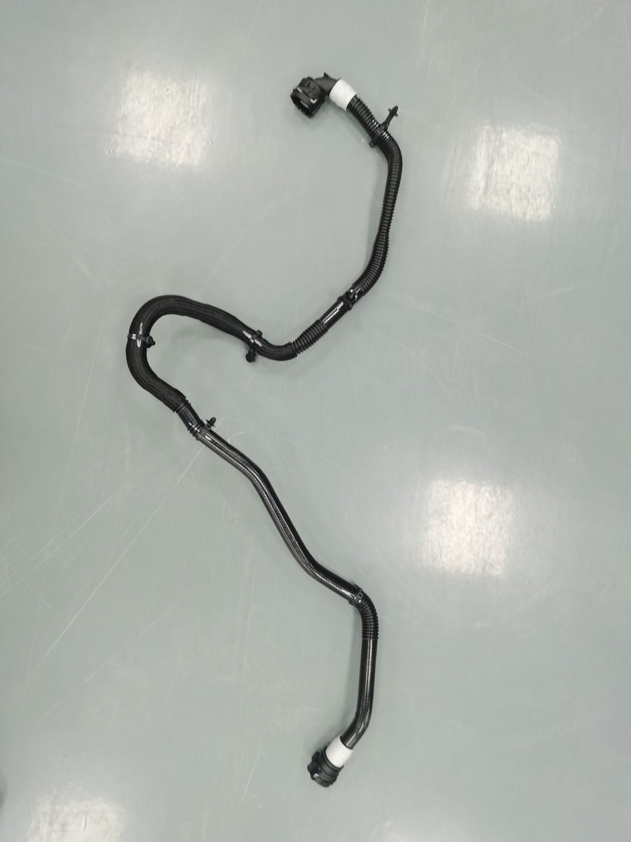 Rear Drive Unit Inverter to Oil Cooler Tube (3DU) - Tesla part photo (1077585-00-F)