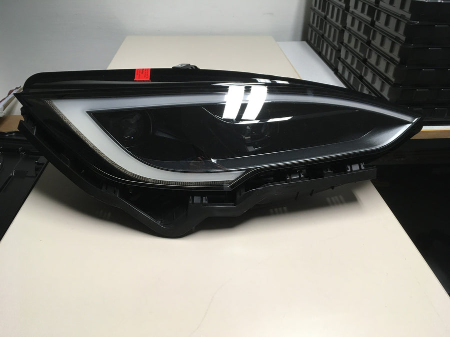 Global Headlamp Assembly for Tesla Model S 1563713-00-G, 1563714-00-G - photo