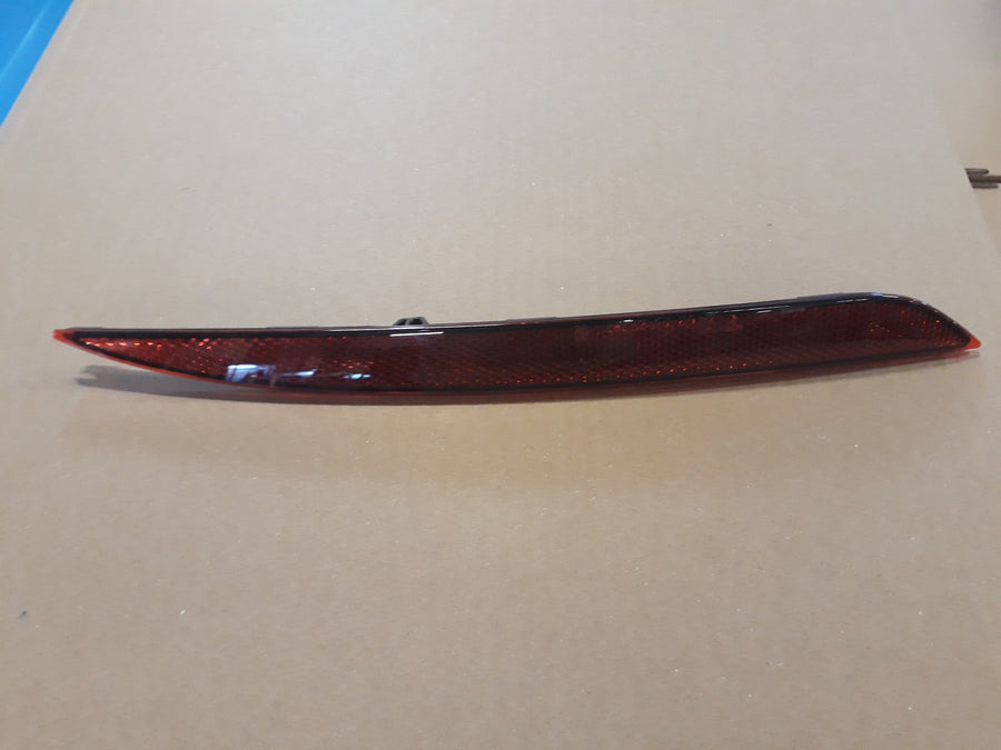 Tesla part photo: Rear Reflex Lamp left hand (1495817-00-C)